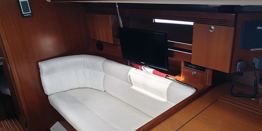 Bavaria 38