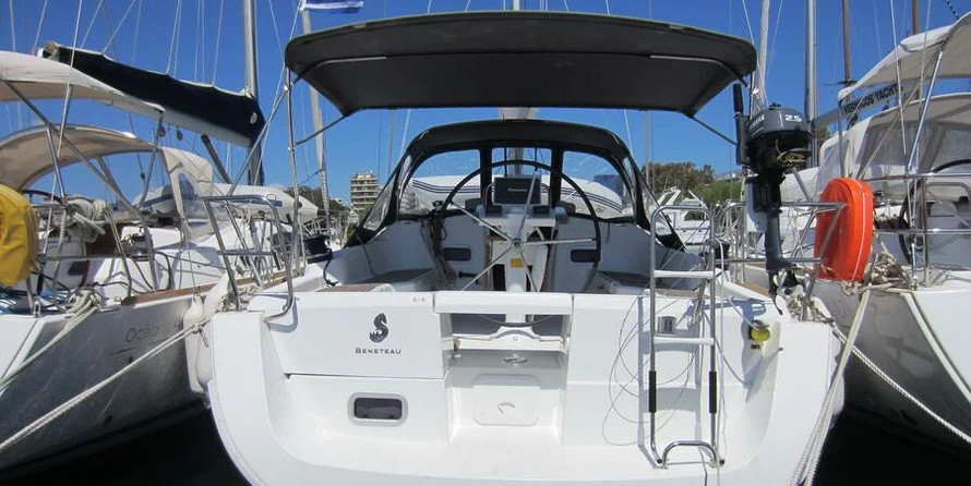 Beneteau Oceanis 37