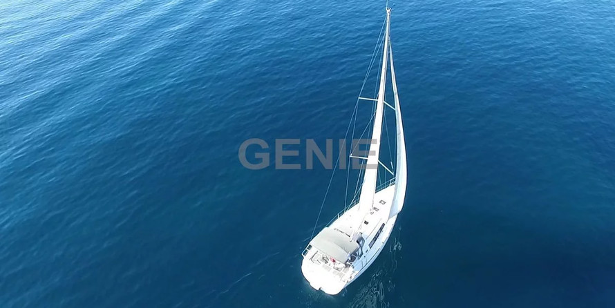 Beneteau Oceanis 37