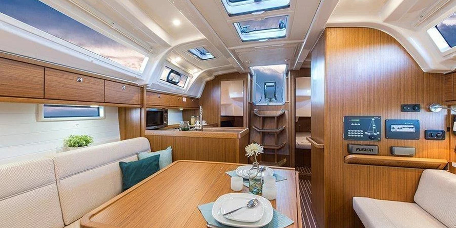 Bavaria 37 Cruiser