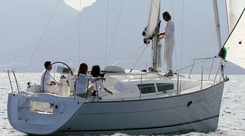 Sun Odyssey 32 i