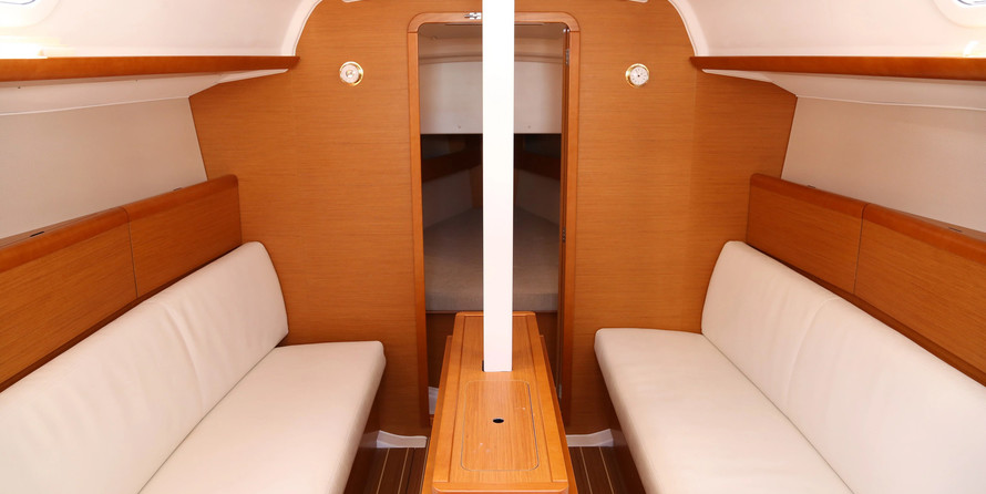 Sun Odyssey 33i