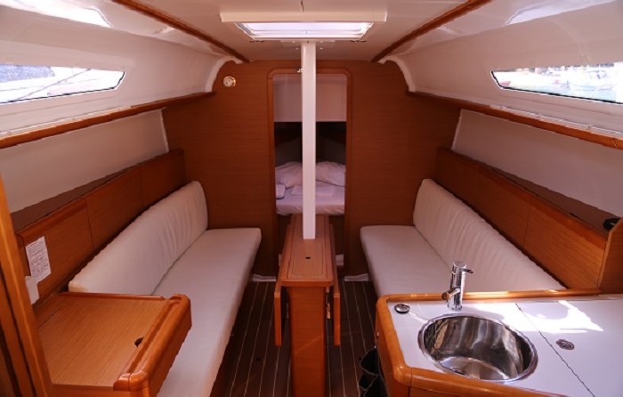 Sun Odyssey 33i