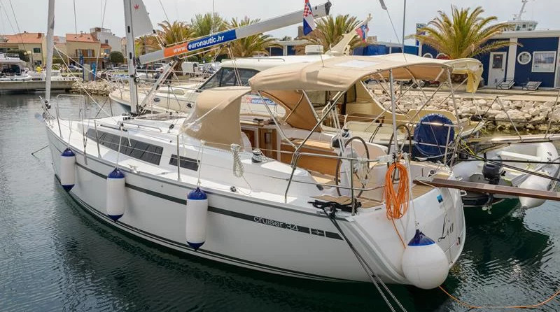 Bavaria CRUISER 34