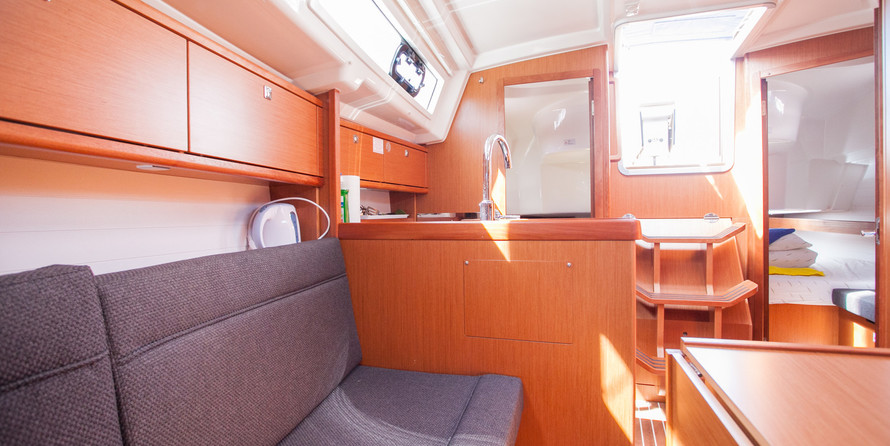 Bavaria CRUISER 34