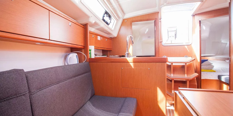 Bavaria CRUISER 34