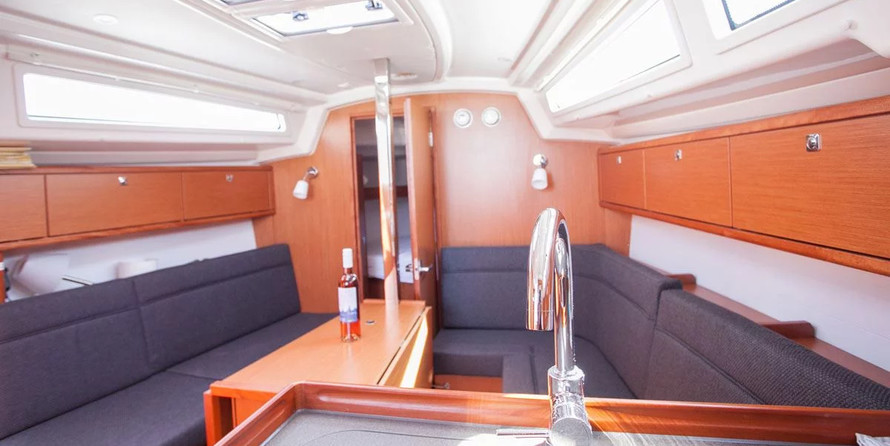 Bavaria CRUISER 34