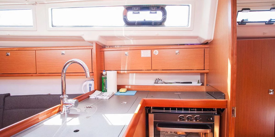 Bavaria CRUISER 34