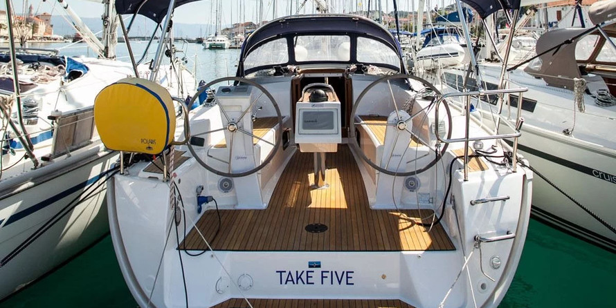 Bavaria CRUISER 34