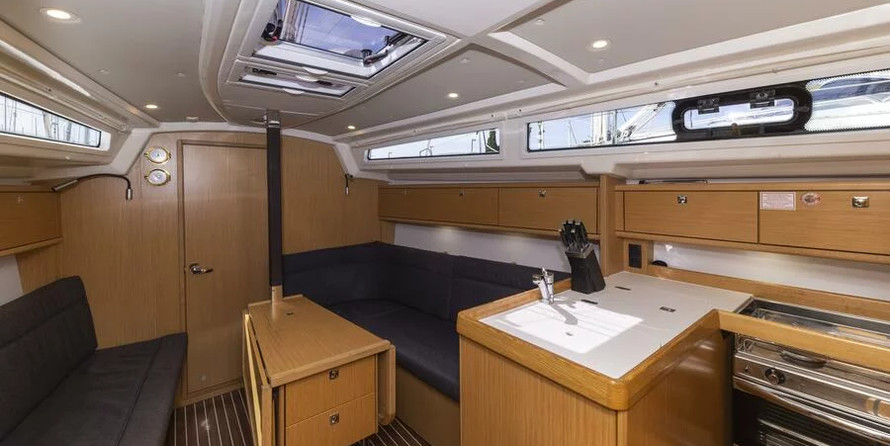 Bavaria Cruiser 34 Style