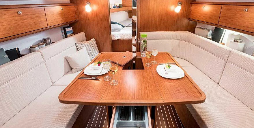 Bavaria Cruiser 34 Style