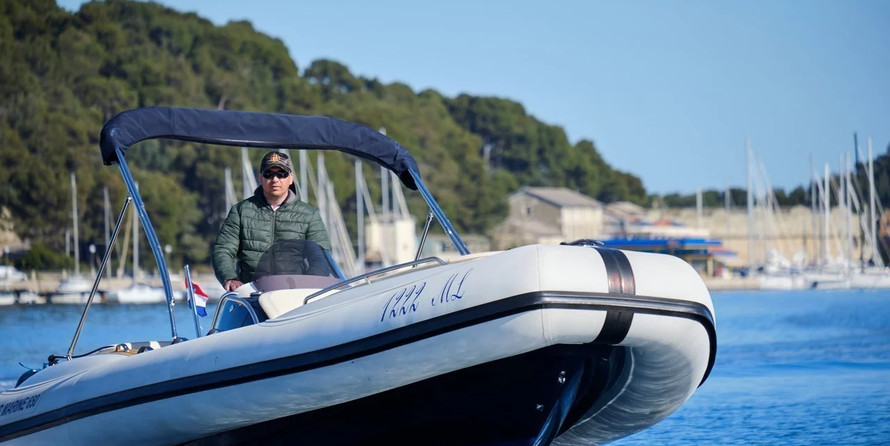 Ris Marine Exclusive 650