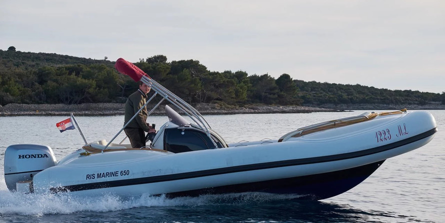 Ris Marine Exclusive 650