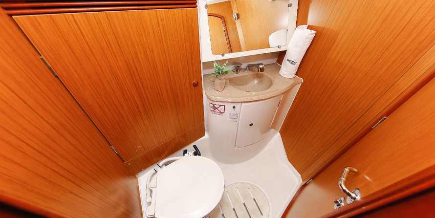 Sun Odyssey 45