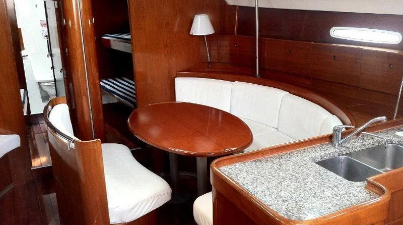 Beneteau First 47.7