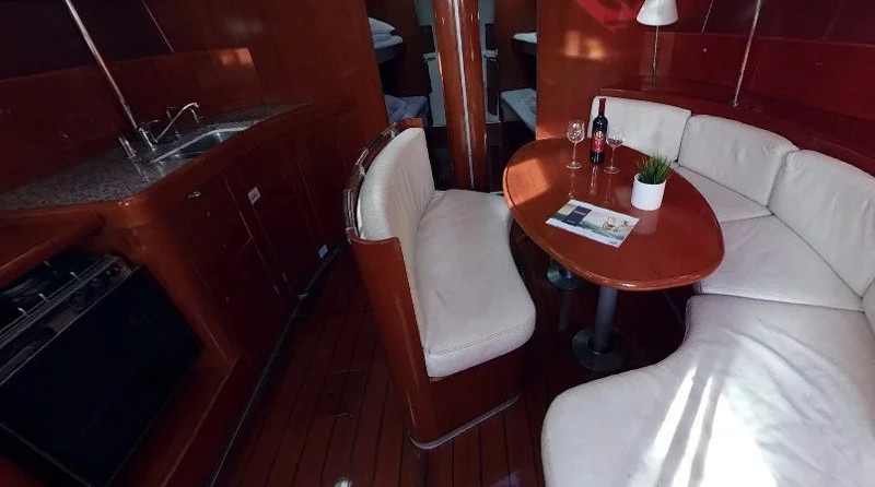 Beneteau First 47.7