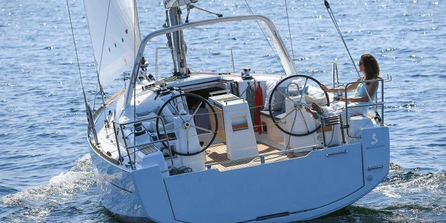 Oceanis 35