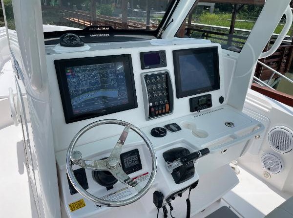 Everglades 355 Center Console