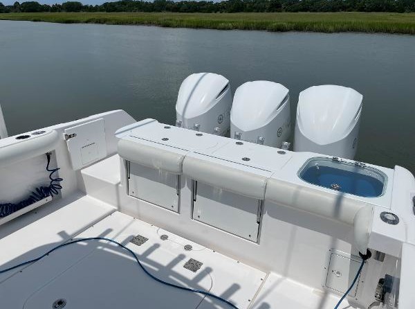 Everglades 355 Center Console