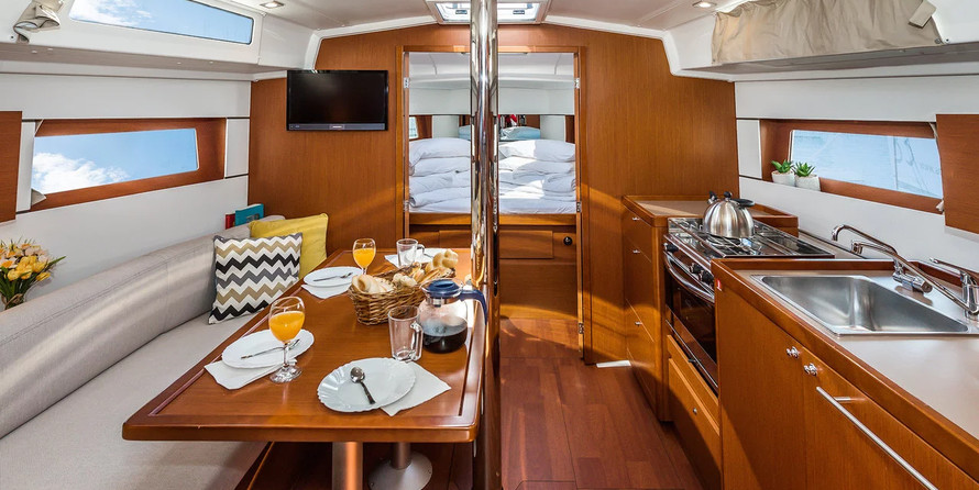Beneteau Oceanis 38.1