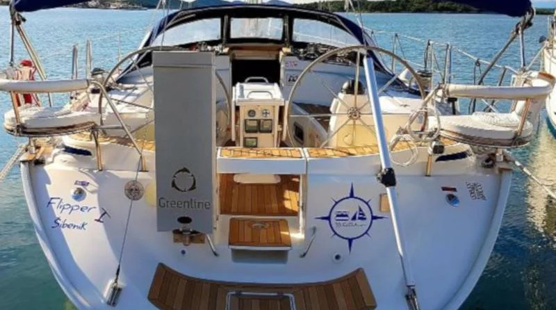 Bavaria 44