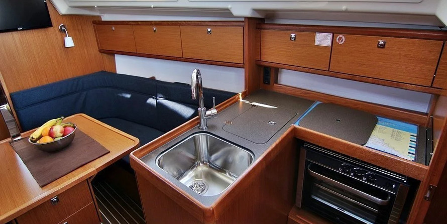 Bavaria CRUISER 34