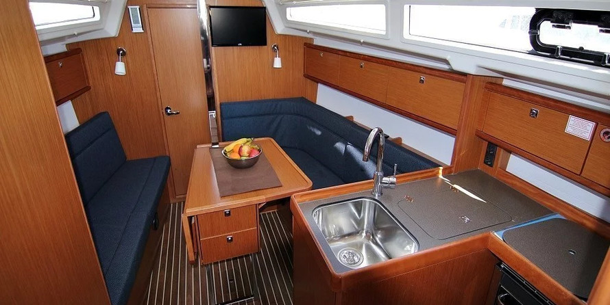 Bavaria CRUISER 34