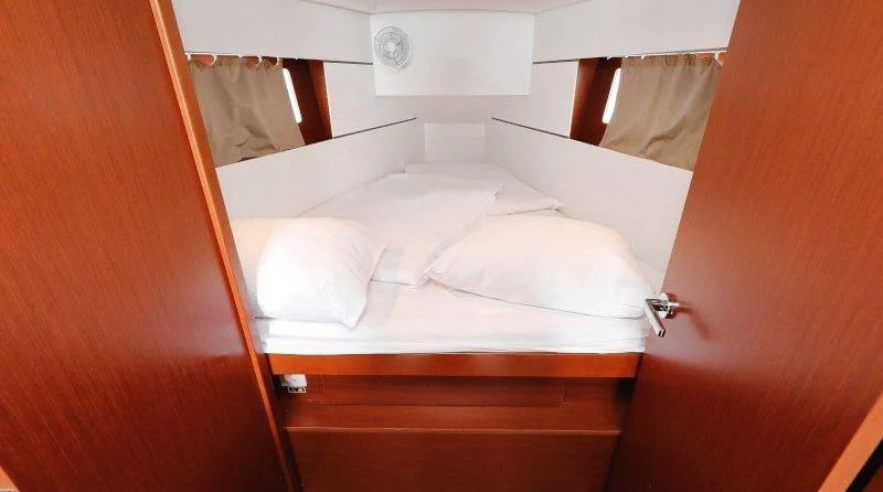 Beneteau Oceanis 35.1