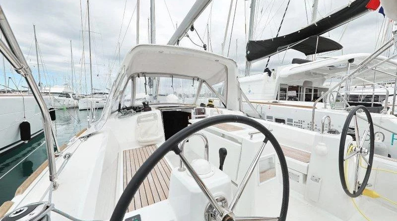 Beneteau Oceanis 35.1