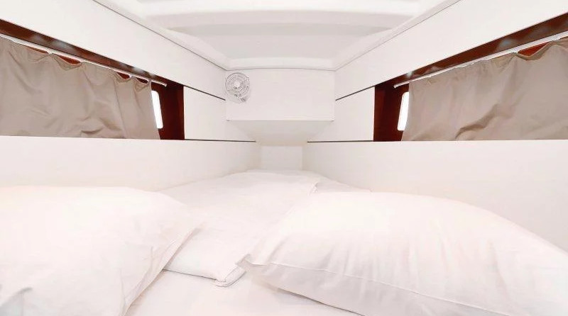 Beneteau Oceanis 35.1