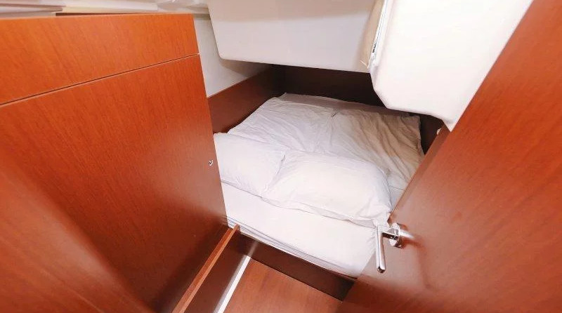 Beneteau Oceanis 35.1
