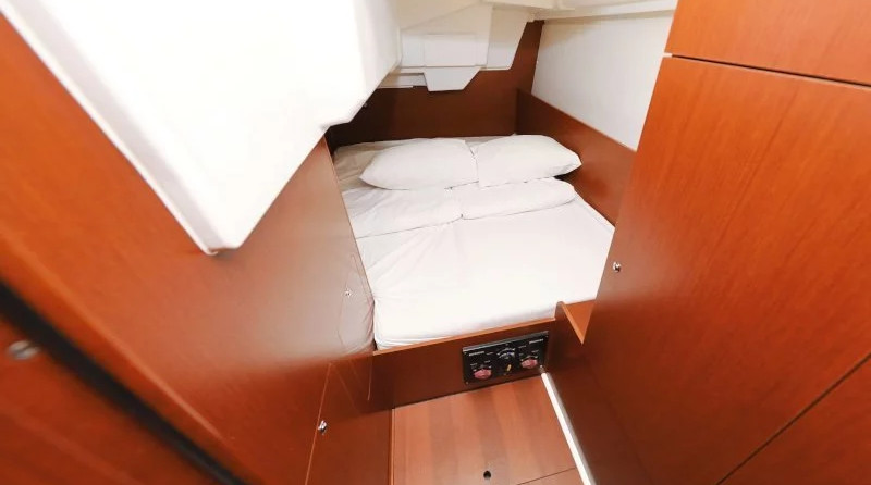Beneteau Oceanis 35.1