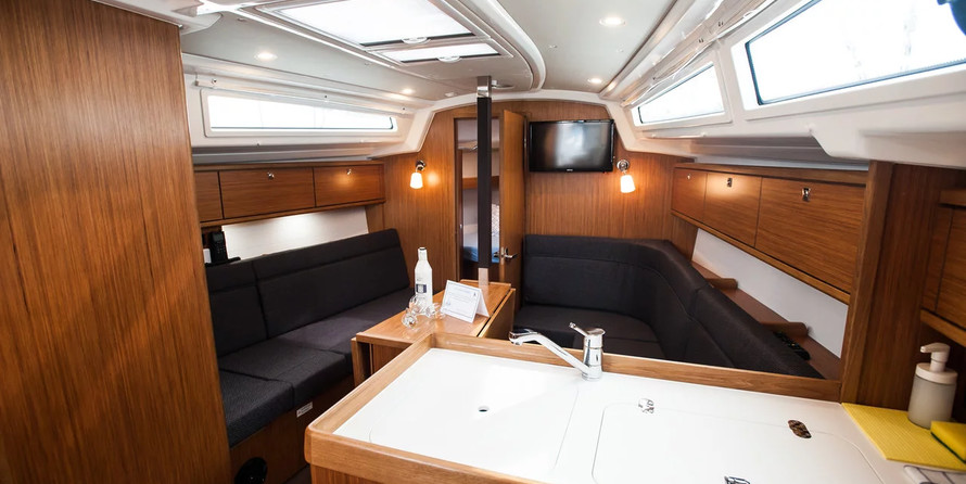 Bavaria CRUISER 34