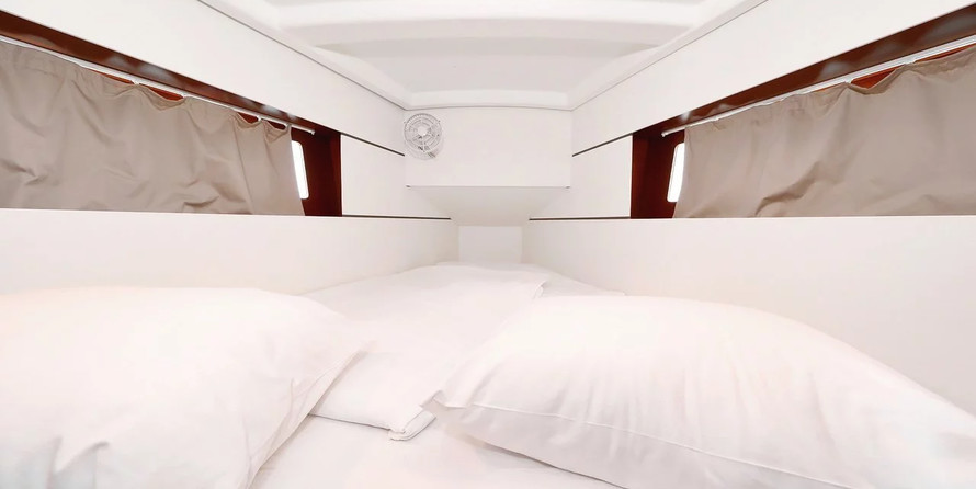 Beneteau Oceanis 35.1