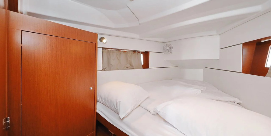 Beneteau Oceanis 35.1