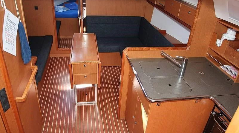 Bavaria Cruiser 36