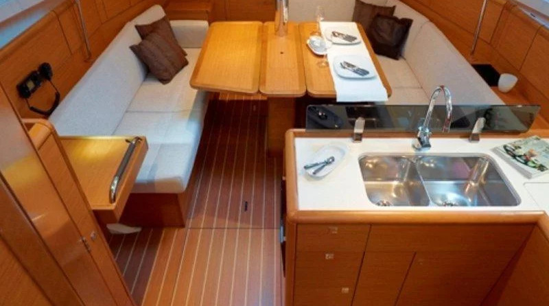 Jeanneau Sun Odyssey 389