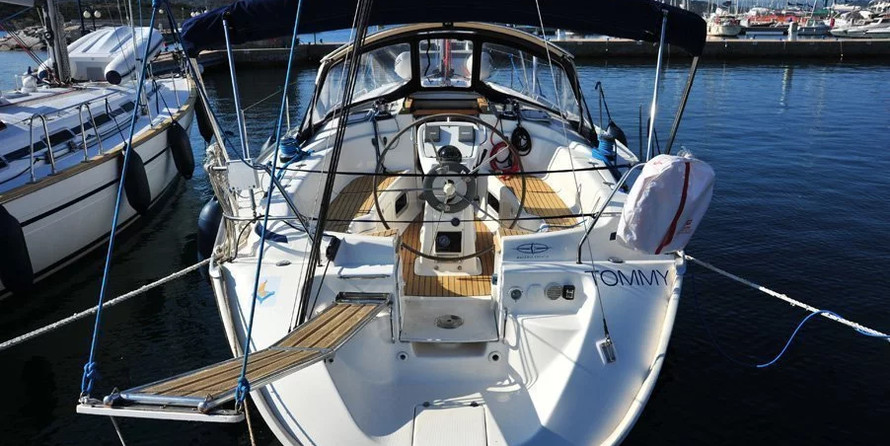Bavaria 38
