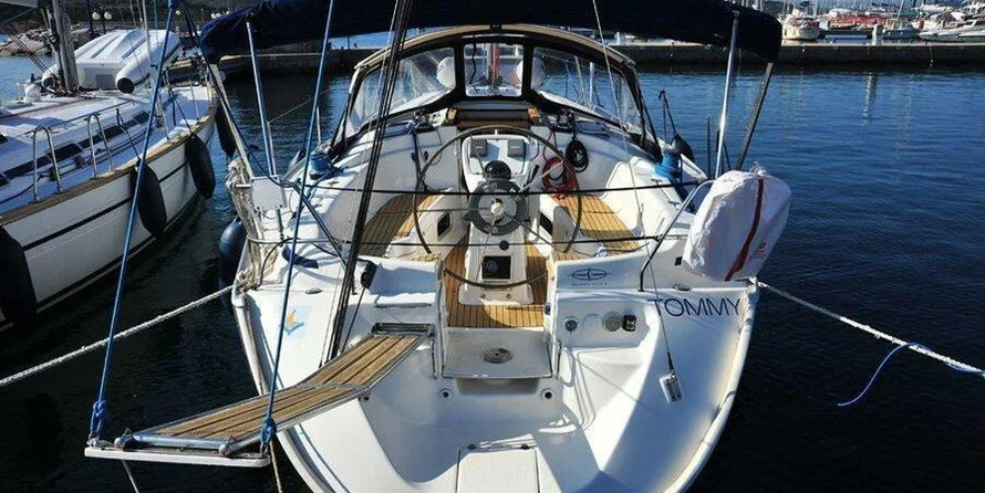Bavaria 38