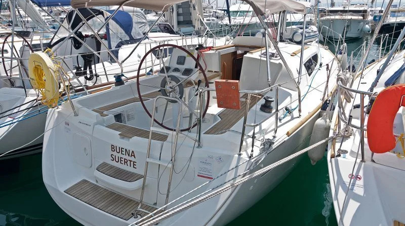 Sun Odyssey 33i