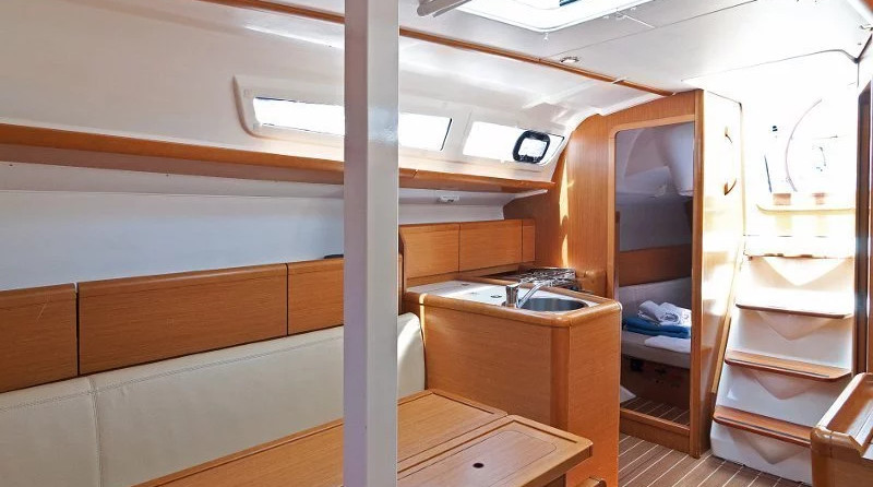 Sun Odyssey 33i