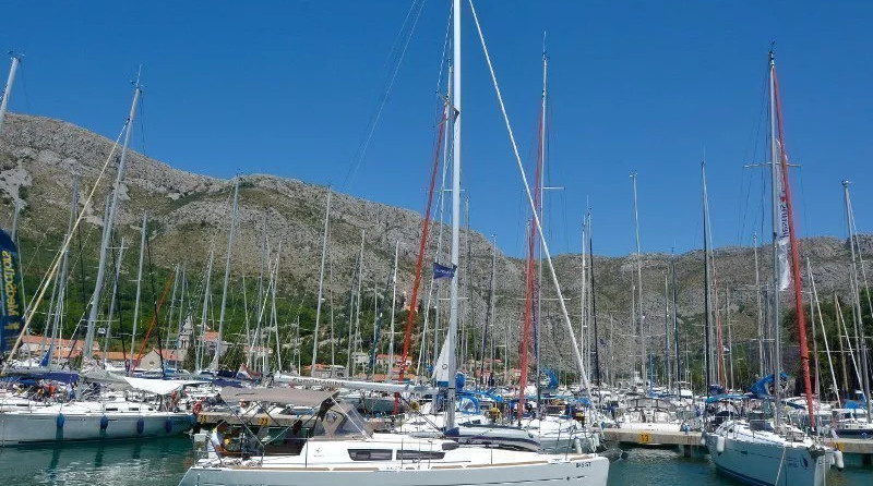 Sun Odyssey 33i