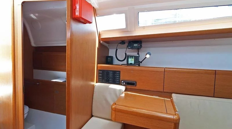 Sun Odyssey 33i