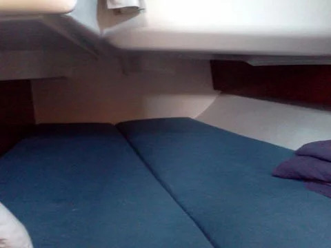 Sun Odyssey 37