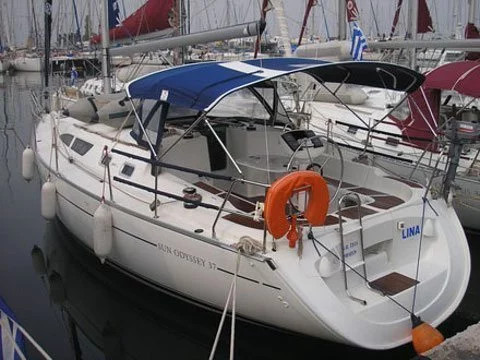 Sun Odyssey 37