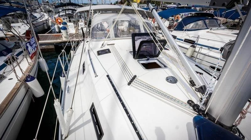 Bavaria Cruiser 36