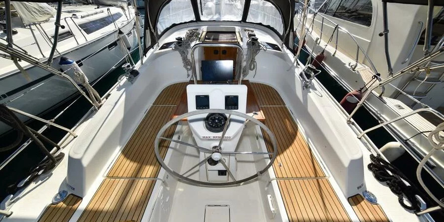 Bavaria Cruiser 36