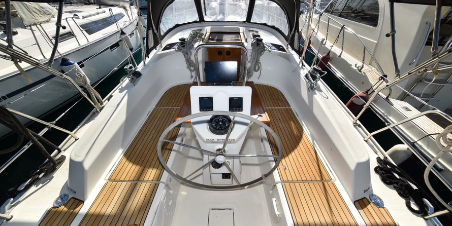 Bavaria Cruiser 36