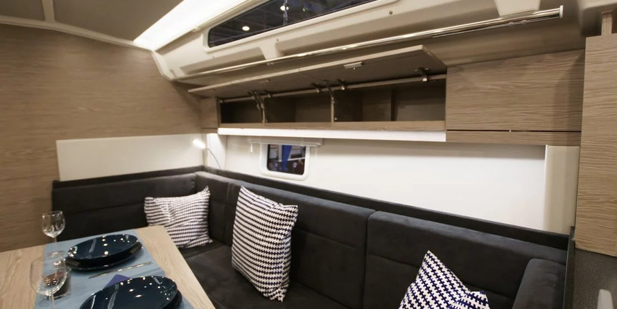 Hanse 418