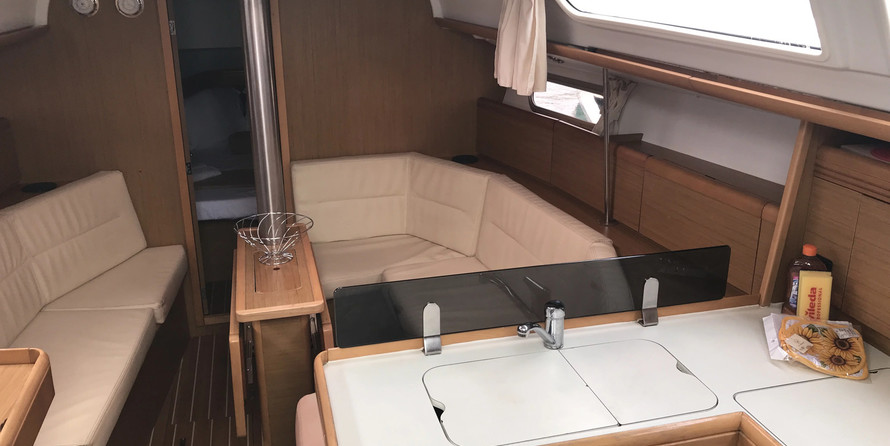 Sun Odyssey 36i